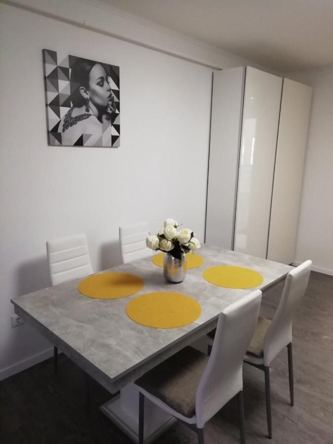 Salvus Apartman Apartment Eger Exterior photo